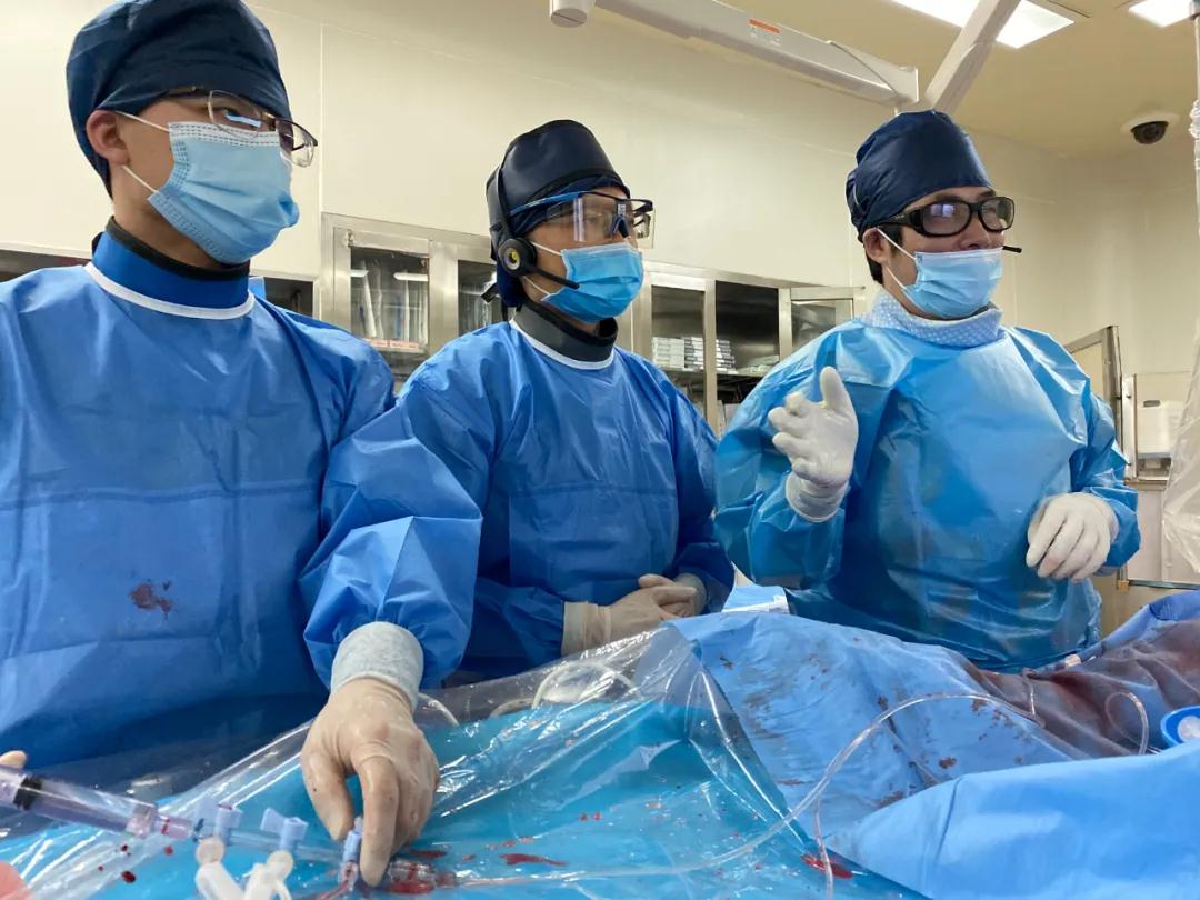 “血管新声代”血管病专家在东湖之滨齐聚“老友会”，共同《守望》健康