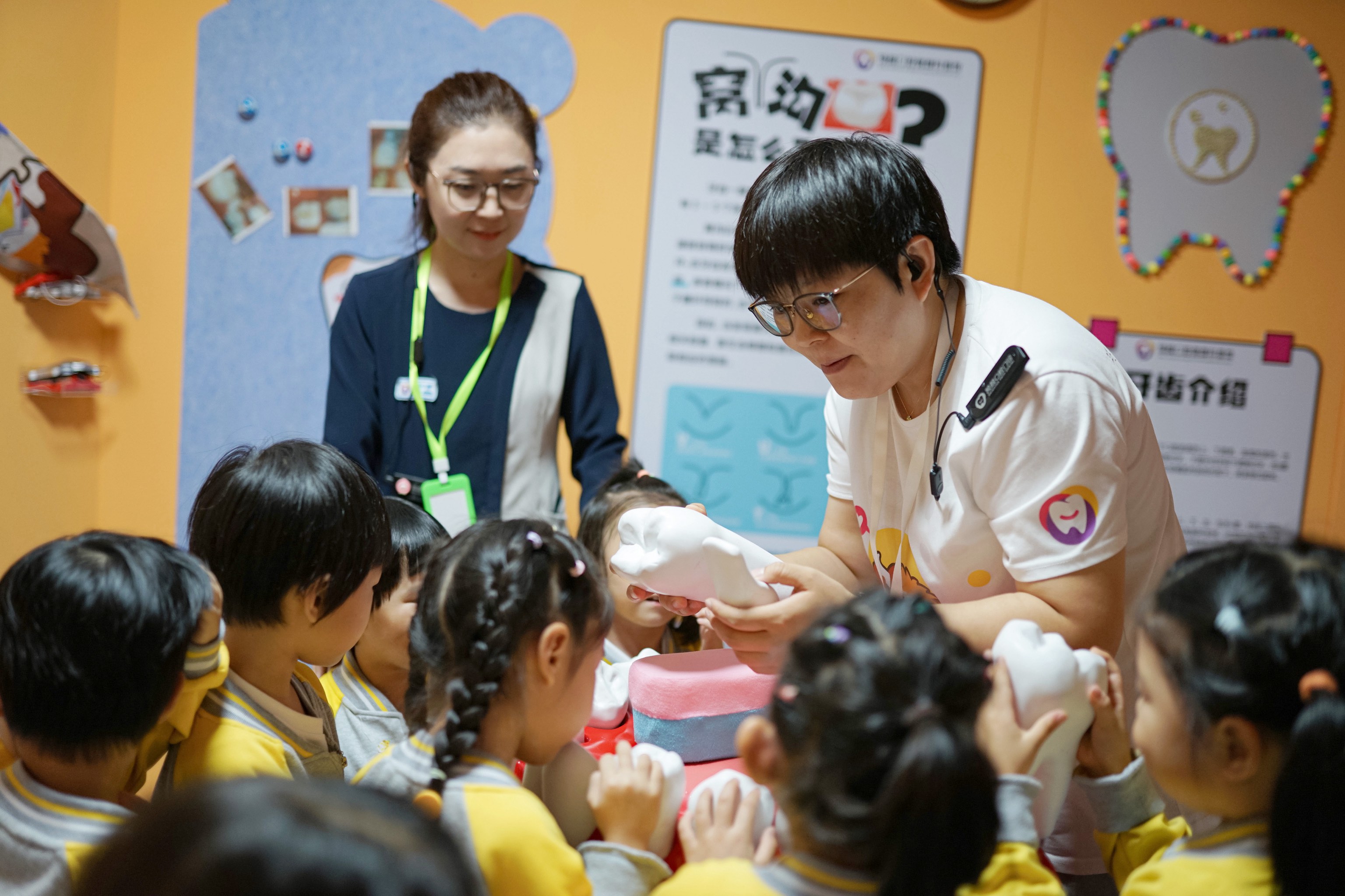 【920全国爱牙日】上海鼎植口腔陆家嘴1088广场店 —— 开启第三届品质爱牙活动